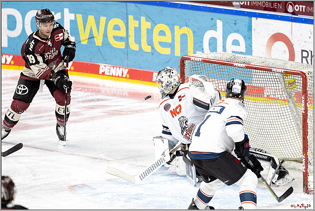 PENNY DEL;  Koelner Haie - Nuernberger Ice Tigers; Koeln, 25.03.2021